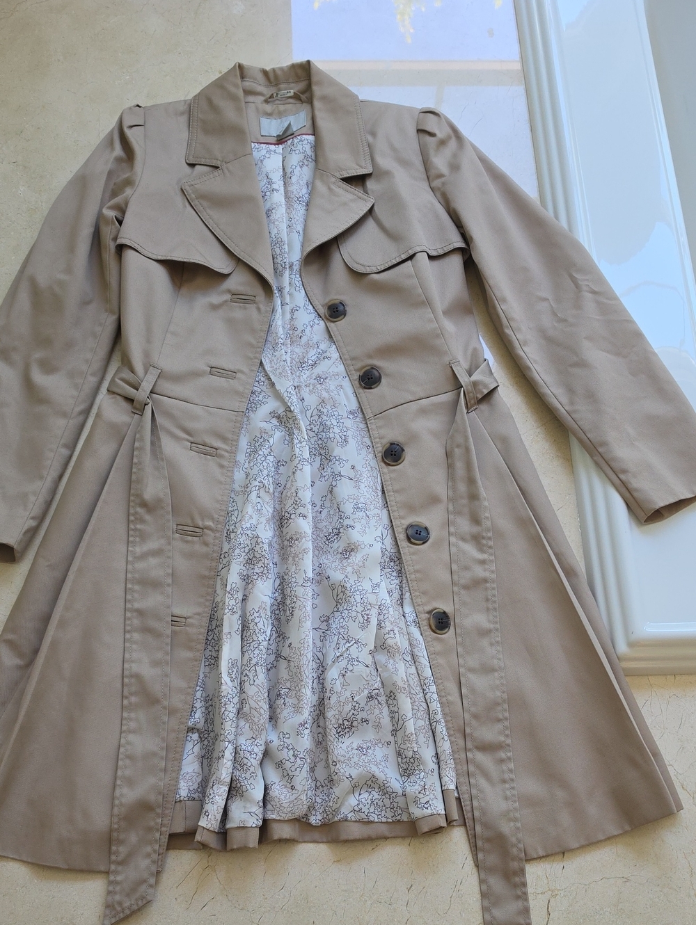 H&M Women’s Tan Trench Coat with Printed Lining